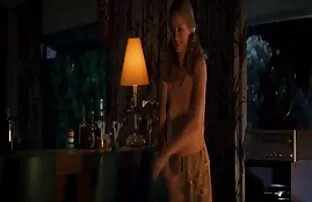 XXX Jag satt på penis och på mannens super porr ansikte