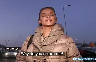XXX Elden av en ung flicka, porr sexx blond