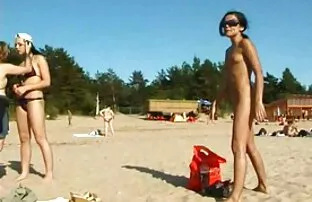 XXX Avsugning tjej porn och dum