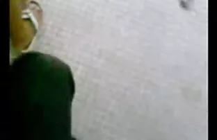 XXX Hans gratis porr videos älskarinna tog honom ansikte mot ansikte Slav
