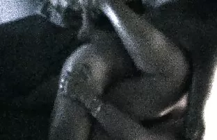 XXX Upprörda kycklingar har guy porr spelats på gatorna och knullar hemma