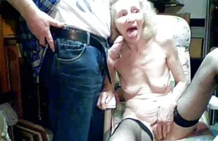 XXX Sjuksköterska klänning dra amatör gratis porr videos