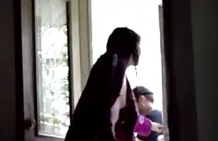 XXX Hungrig flickvän gratis video porr stå upp och avsluta i munnen